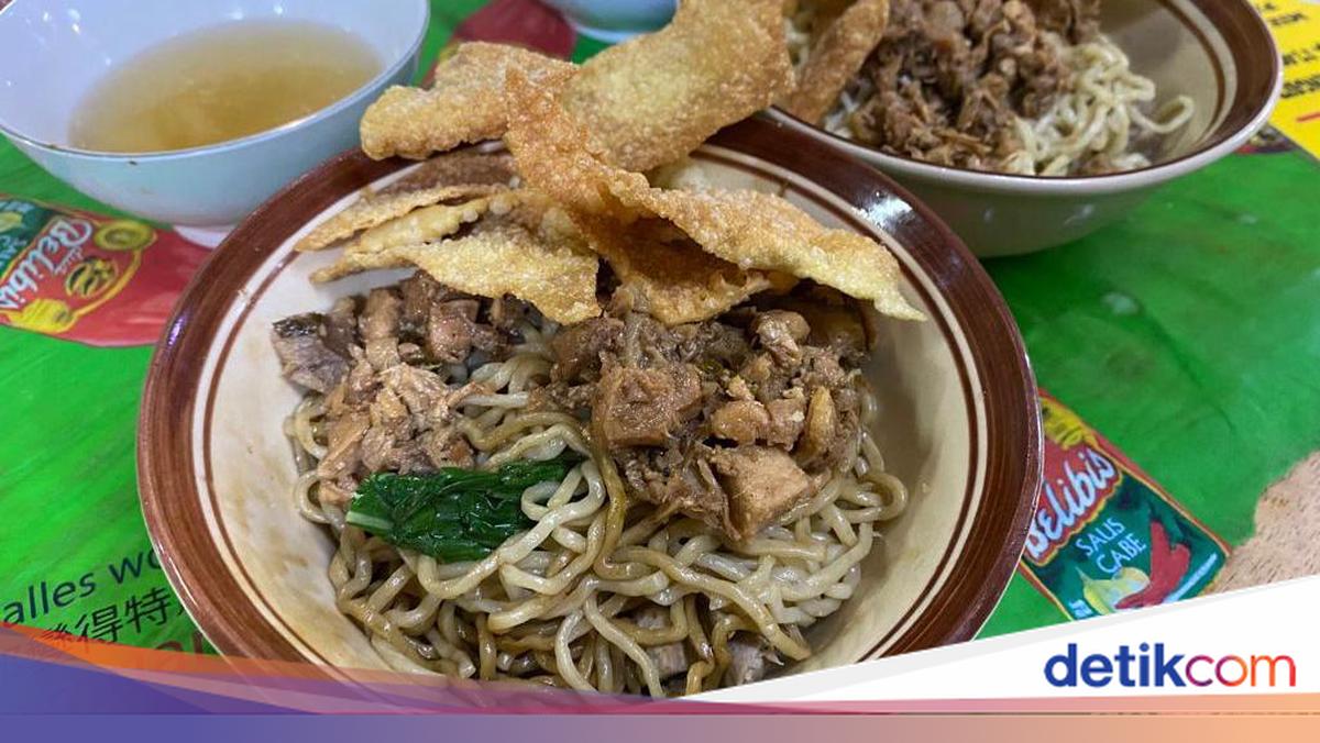 Mie Ayam Pak Amad Dondong: Kenikmatan yang Menghangatkan Jiwa di Tengah Kota Cilacap